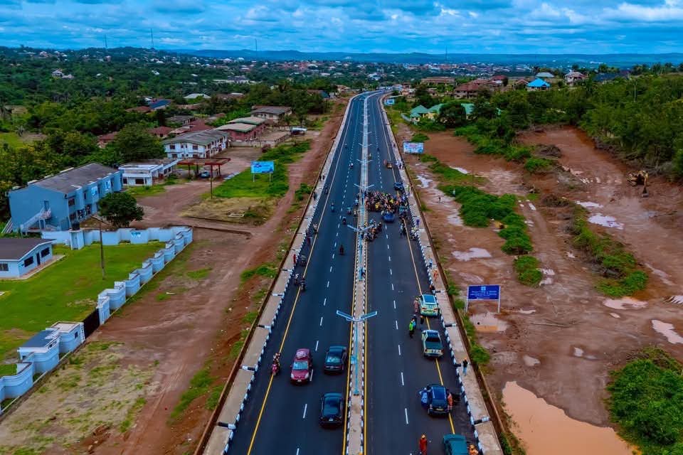 GOVERNOR ADELEKE COMMISSIONS FIRST PHASE OF 10KM ILA-ORANGUN ROAD DUALISATION GOVERNOR ADELEKE COMMISSIONS FIRST PHASE OF 10KM ILA-ORANGUN ROAD DUALISATION