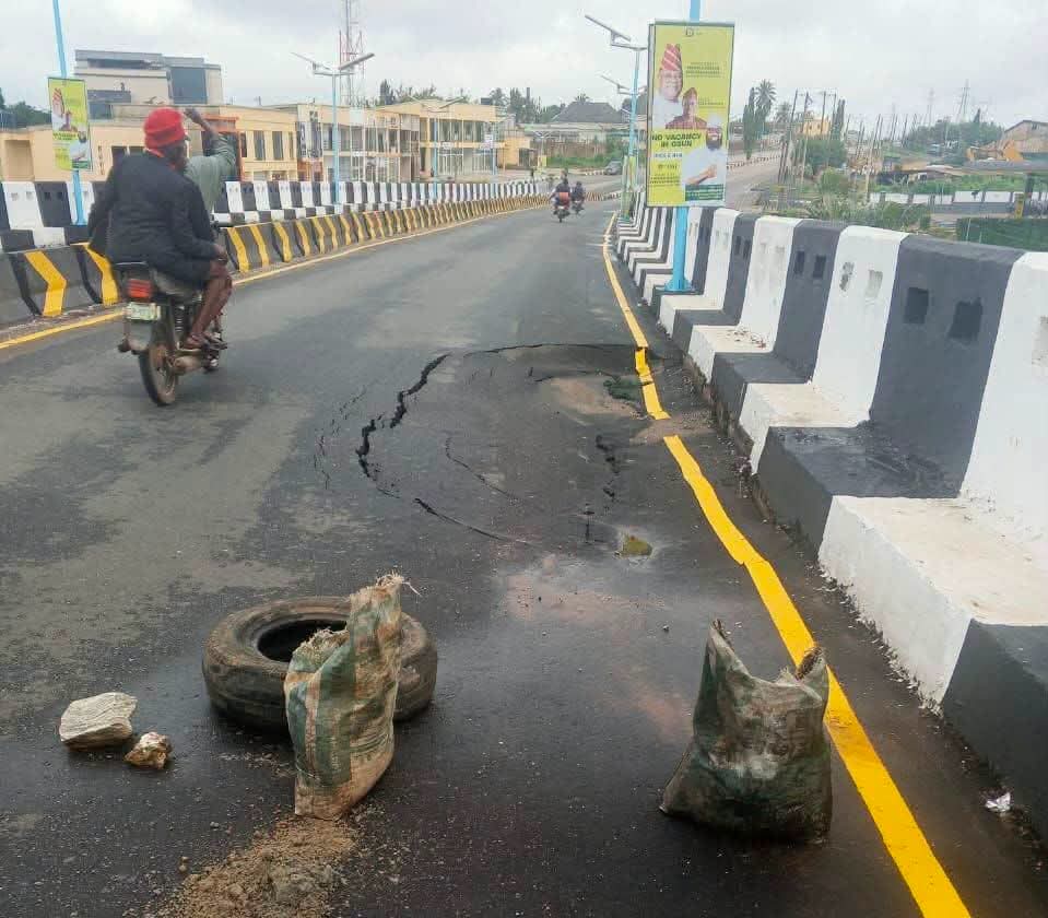 NEWLY COMMISSIONED LAMECO BRIDGE PARTIALLY CLOSED AFTER SECTION FAILS IN OSOGBO NEWLY COMMISSIONED LAMECO BRIDGE PARTIALLY CLOSED AFTER SECTION FAILS IN OSOGBO