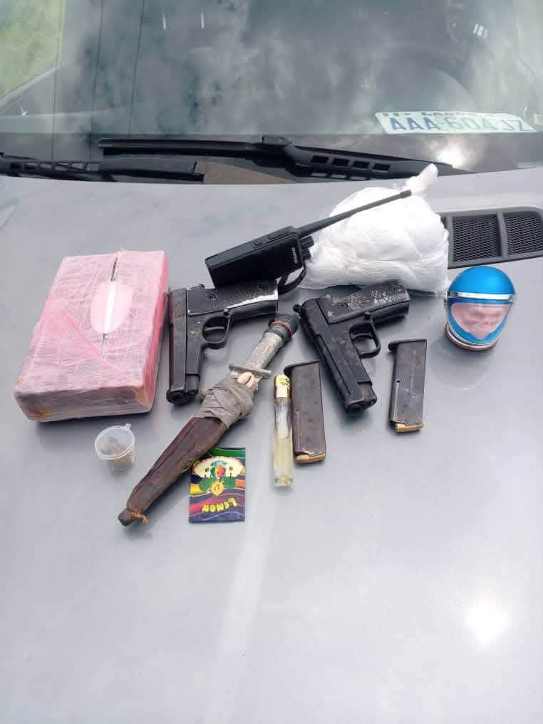 POLICE ARREST TWO SUSPECTS, RECOVER TWO PISTOLS, NINE LIVE ROUNDS, SUSPECTED COCAINE IN DELTA POLICE ARREST TWO SUSPECTS, RECOVER TWO PISTOLS, NINE LIVE ROUNDS, SUSPECTED COCAINE IN DELTA
