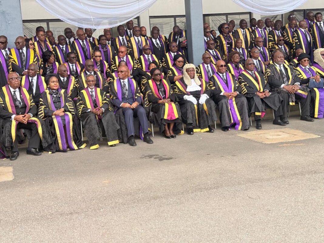 Body of Benchers Chairman Charges New Lawyers to Defend Justice, Uphold Ethics Body of Benchers Chairman Charges New Lawyers to Defend Justice, Uphold Ethics