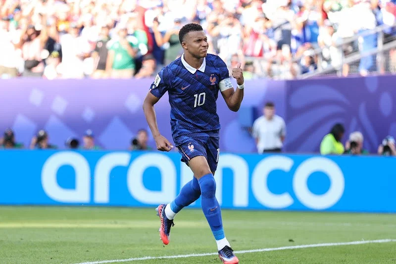 BREAKING: Mbappé Penalty Sends France Into World Cup Quarter-Finals BREAKING: Mbappé Penalty Sends France Into World Cup Quarter-Finals