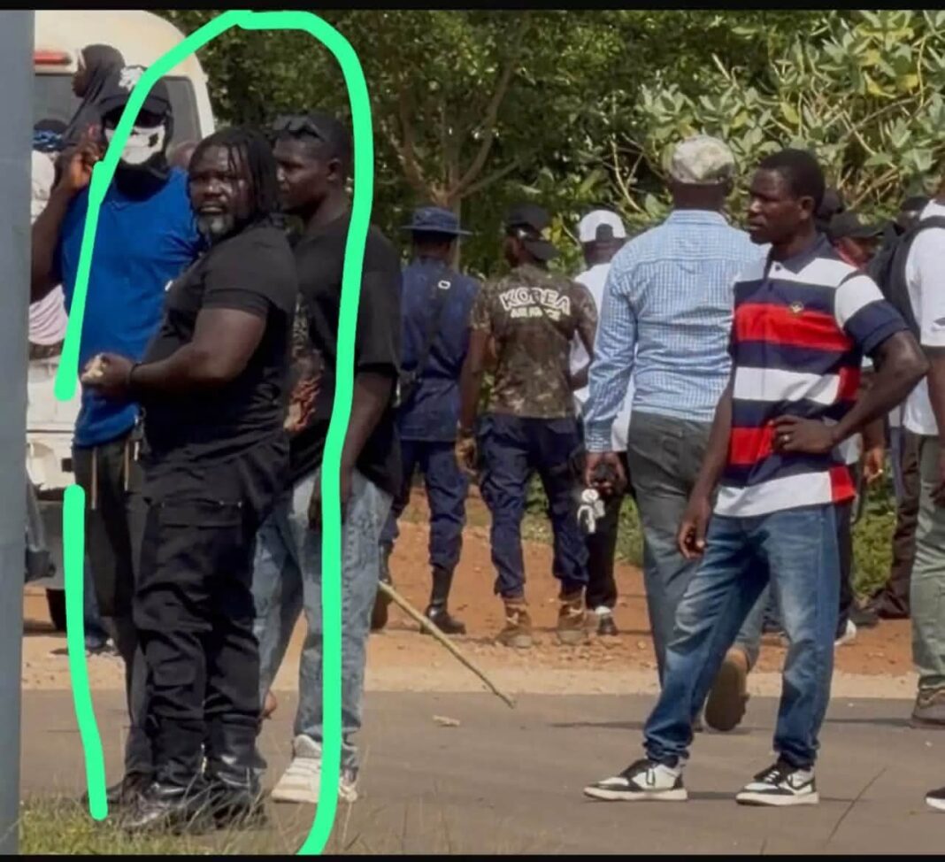 Obi Spokesman Links Man in APC Rally Footage to Youths Who Blocked Peter Obi’s Convoy in Benue Obi Spokesman Links Man in APC Rally Footage to Youths Who Blocked Peter Obi’s Convoy in Benue