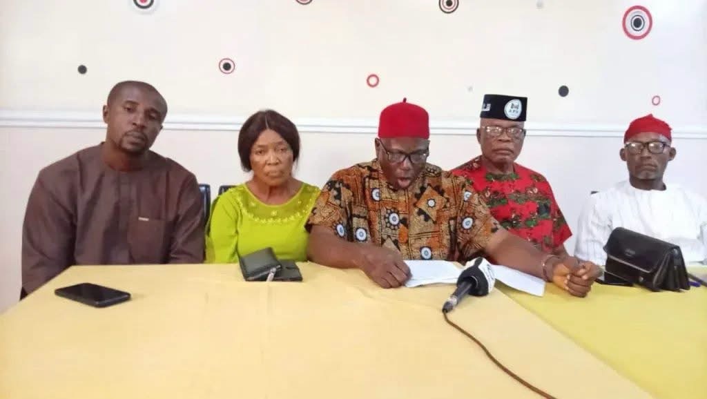 South-East APM Chairmen Reject Makinde Campaign Coordinators, Threaten to Reconsider Participation South-East APM Chairmen Reject Makinde Campaign Coordinators, Threaten to Reconsider Participation